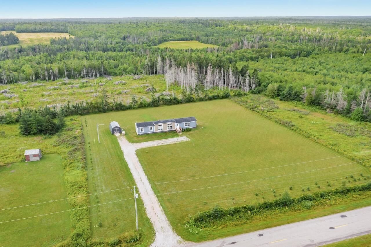 Property Photo: 12693 Northside Road PE C0A 2B0
