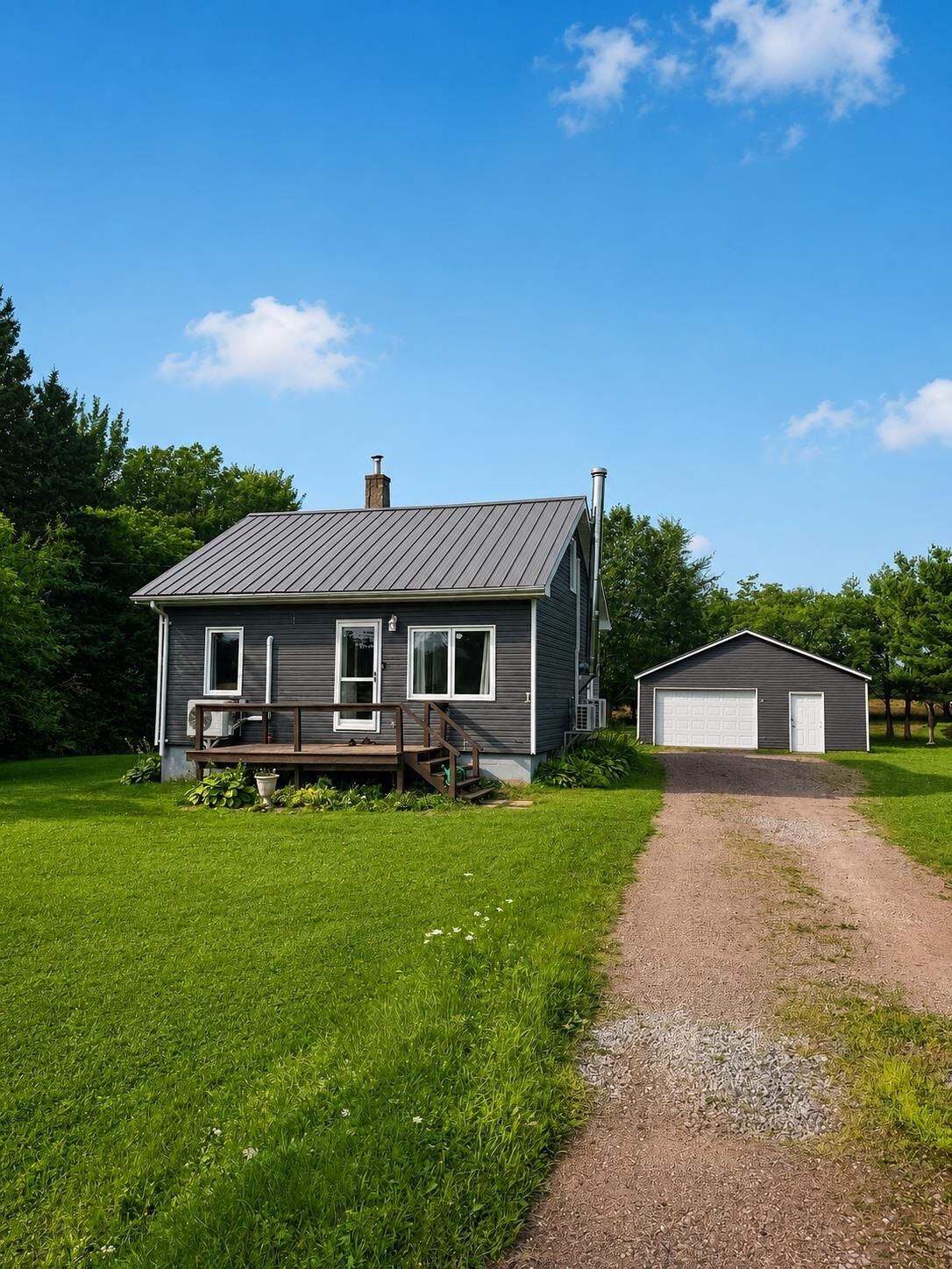 Property Photo: 35802 Western Road PE C0B 1H0