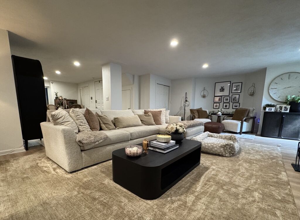 Property Photo: 600 Washington St 3 MA 02482