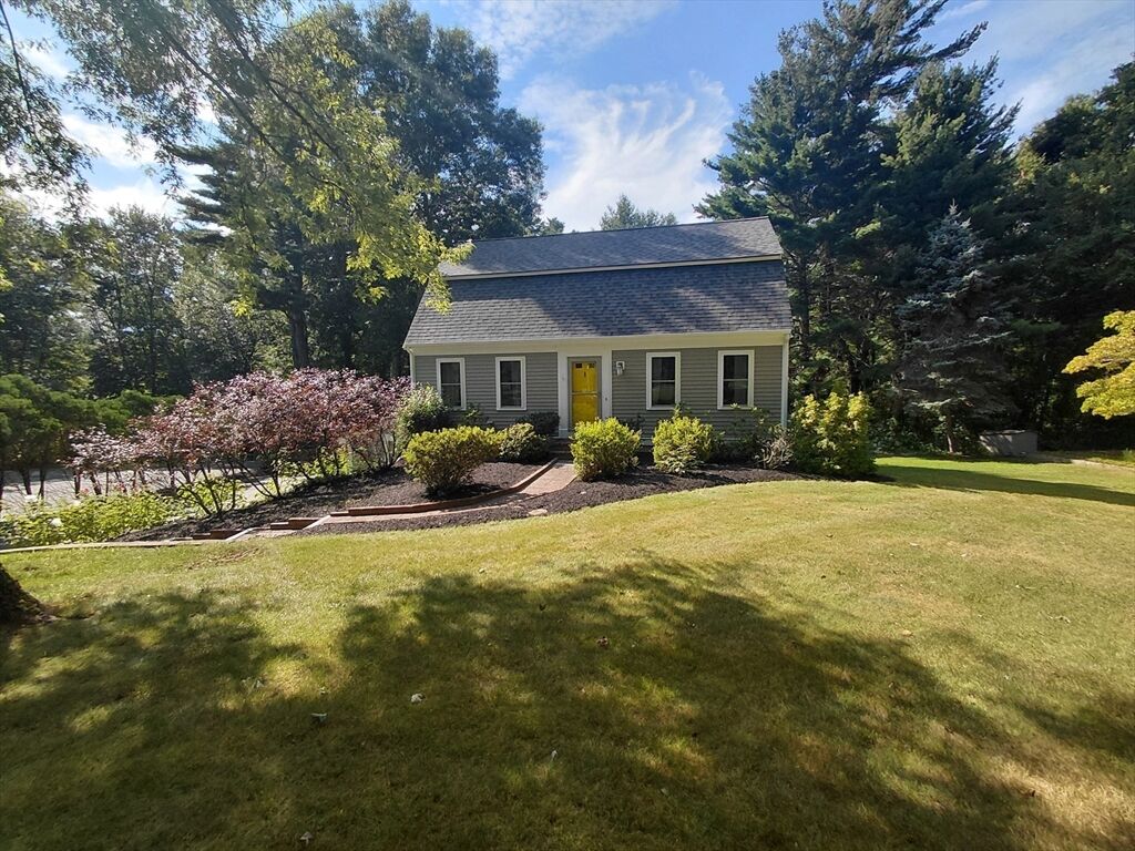 Property Photo:  3 Kelly Drive  MA 02346 