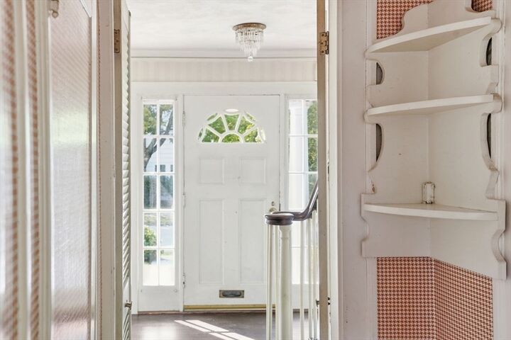 Property Photo:  7 Fales Rd  MA 02026 