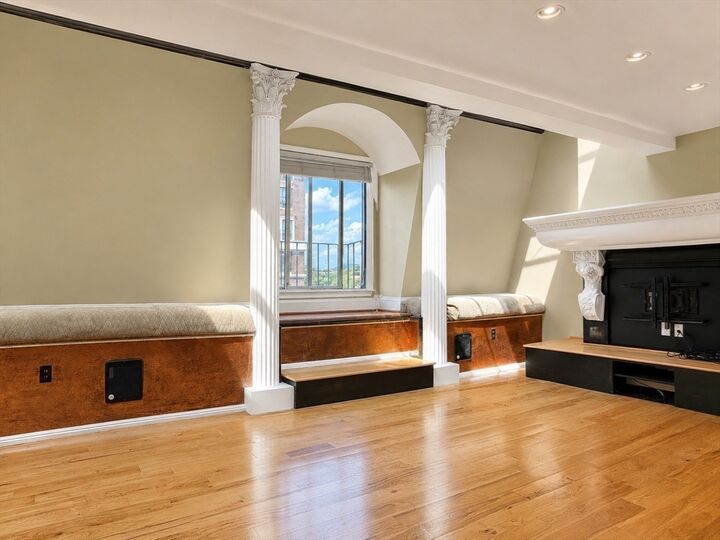 Property Photo:  113 Beacon St F-6  MA 02116 