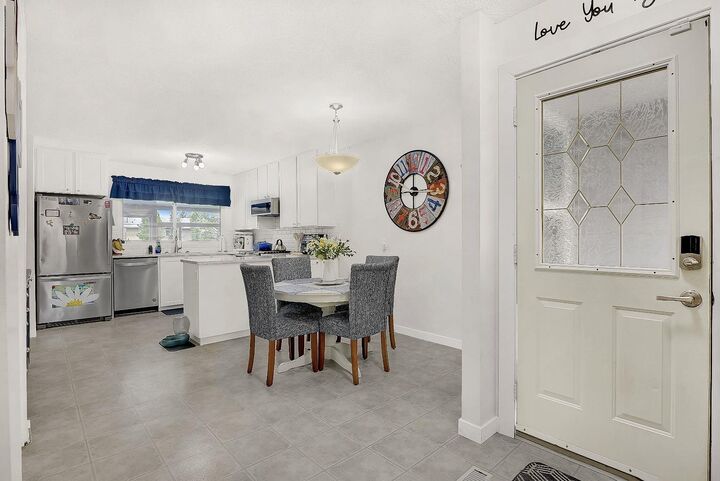 Property Photo: 9640 87 Avenue AB T8V 3B3