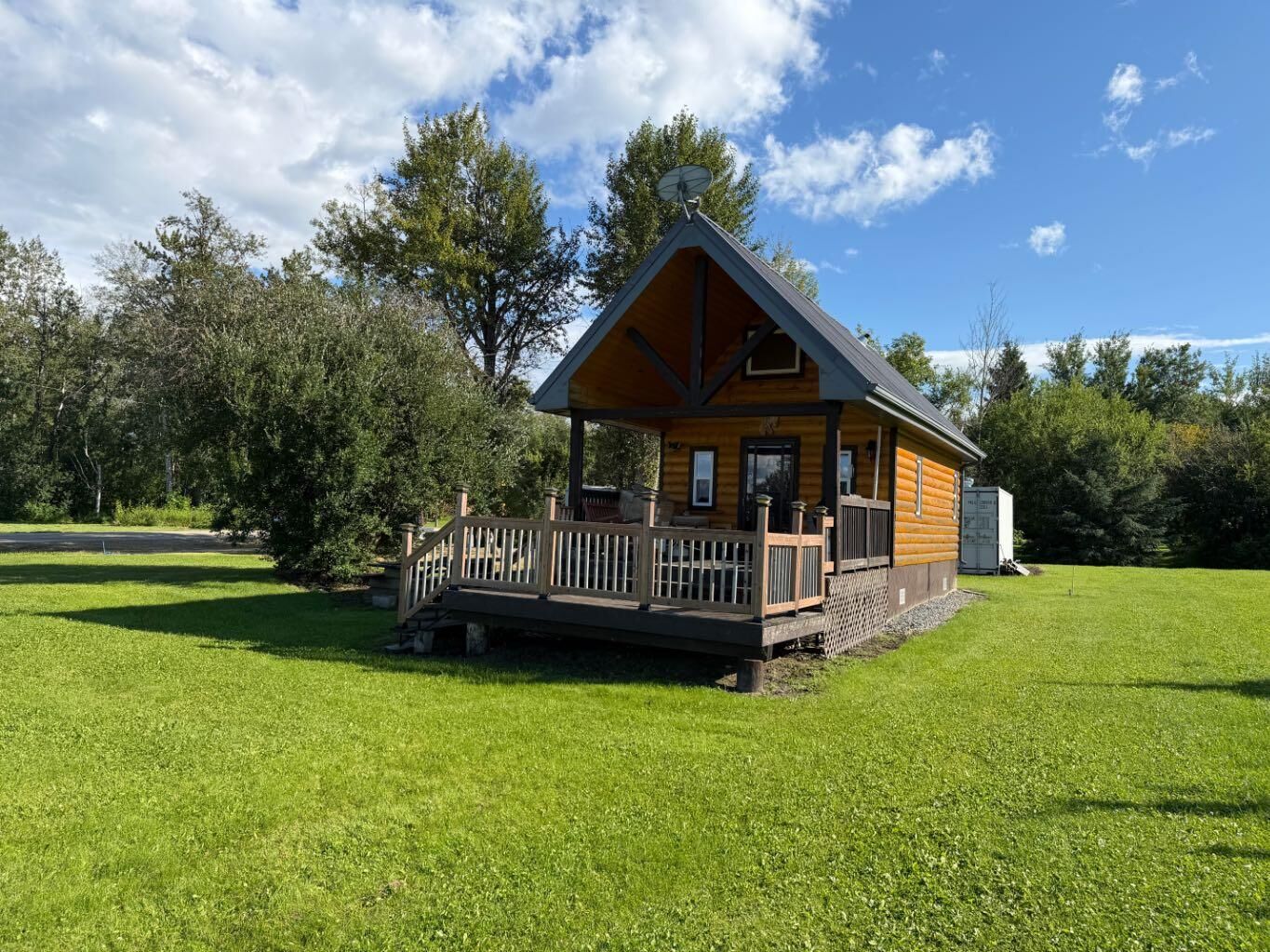 Property Photo: 14 1 Street AB T0G 1K0