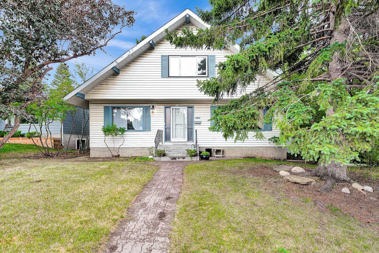 Property Photo: 5820 Dalmead Crescent NW AB T3A 1E6