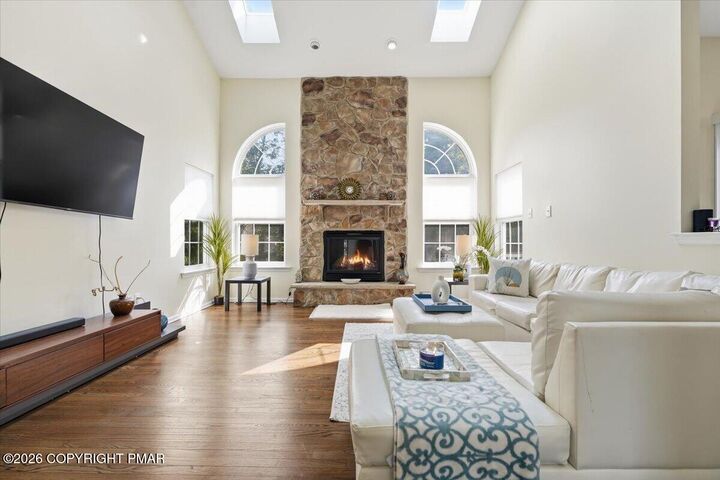 Property Photo: 137 Outlook Court PA 18302