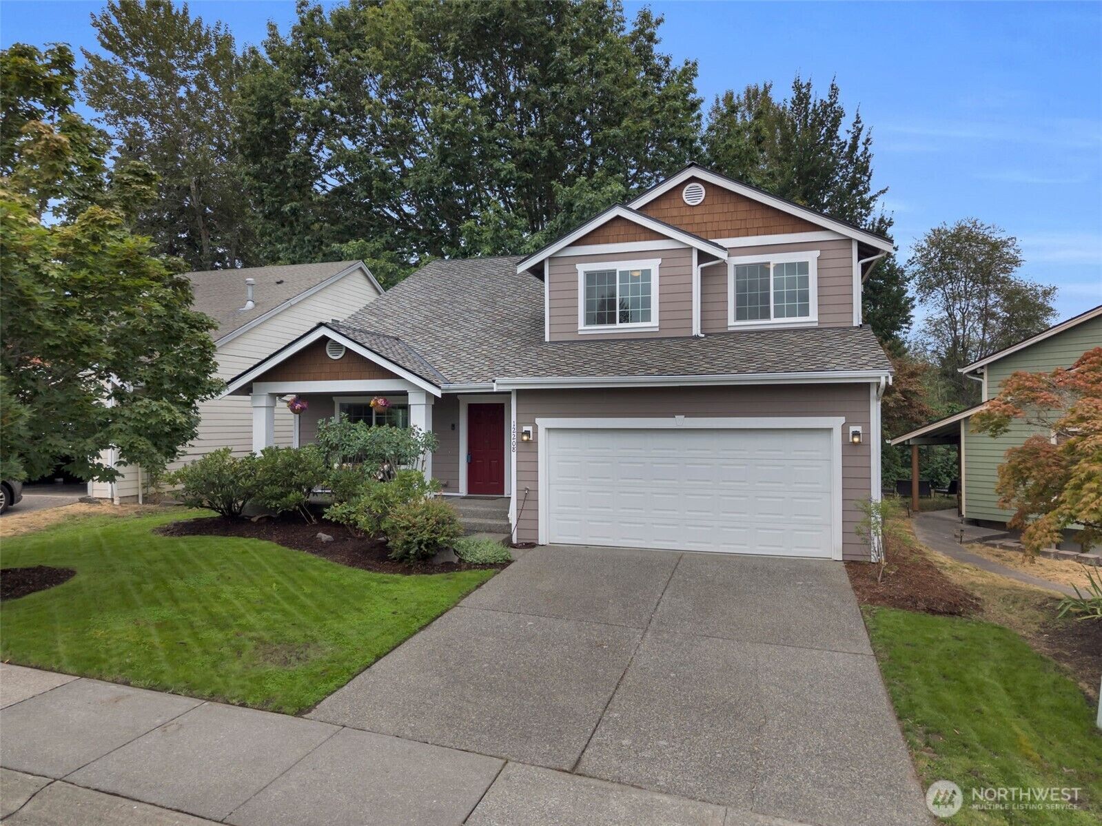 Property Photo:  12208 SE 258th Place  WA 98030 