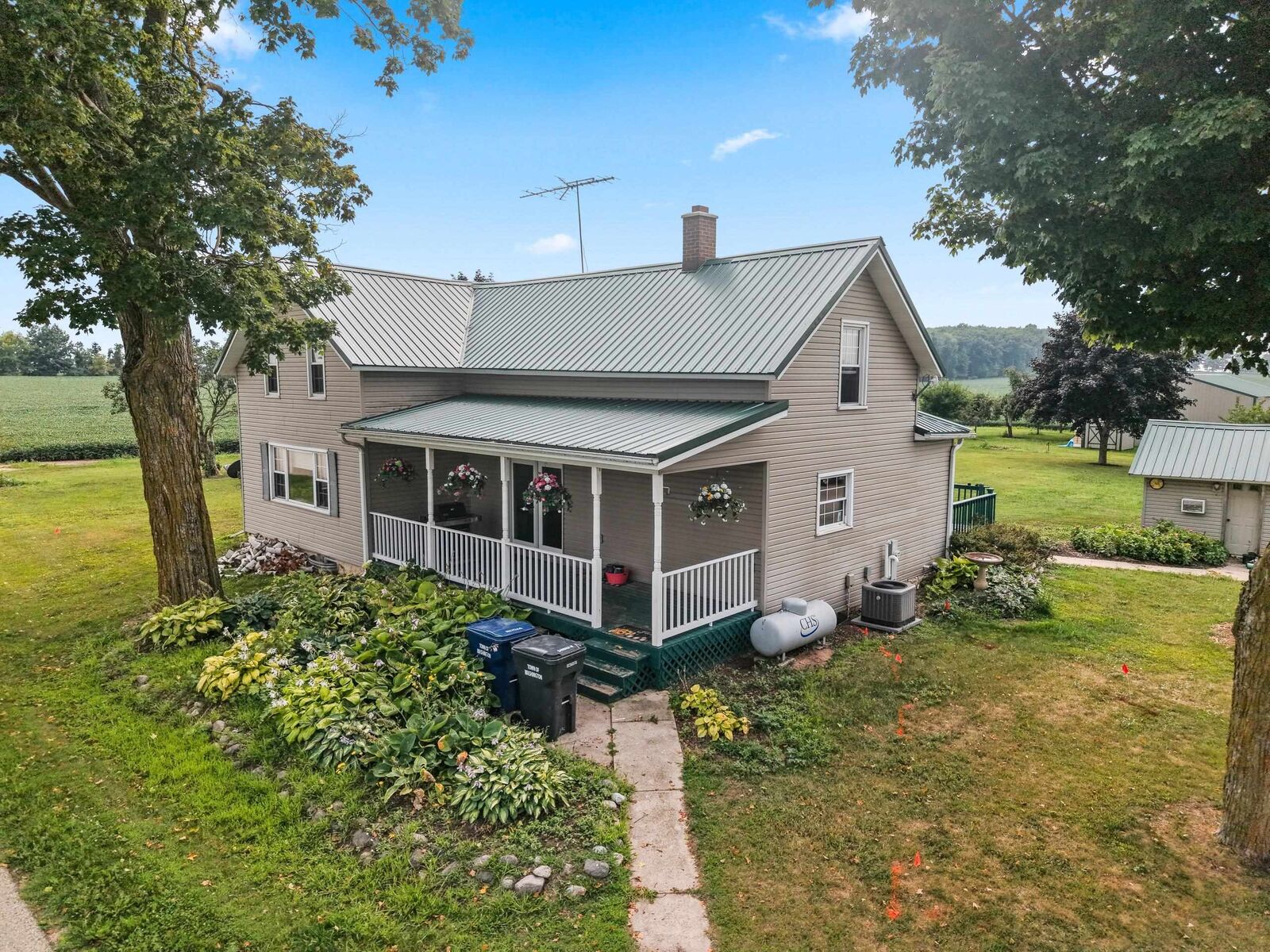 Property Photo: N5951 Division Road WI 54111