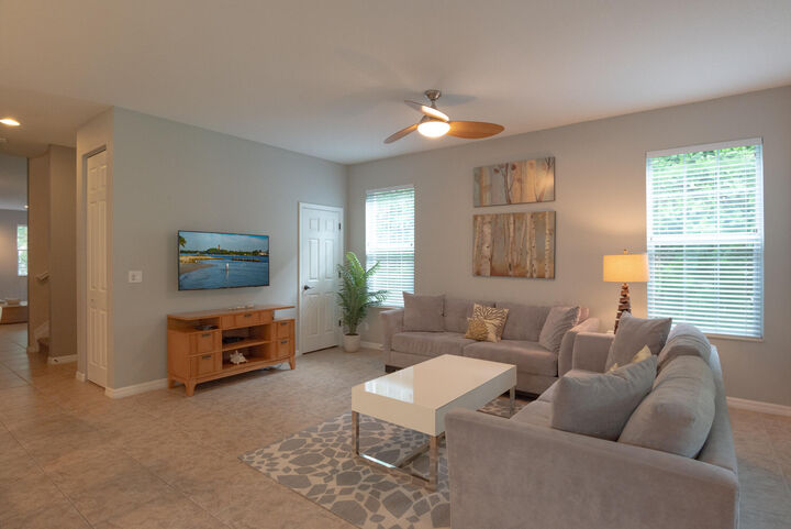 Property Photo: 108 Canterbury Place FL 33458