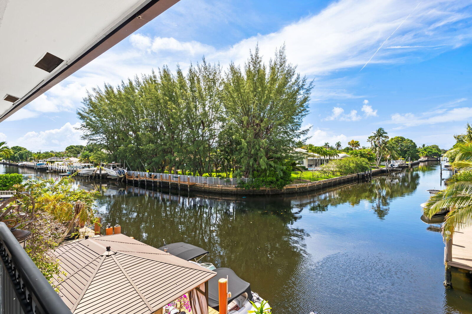 Property Photo: 2700 NE 56th Court 4B FL 33308