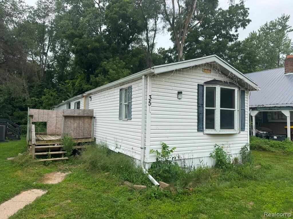 Property Photo: 926 Hill St Lot #35 MI 48875