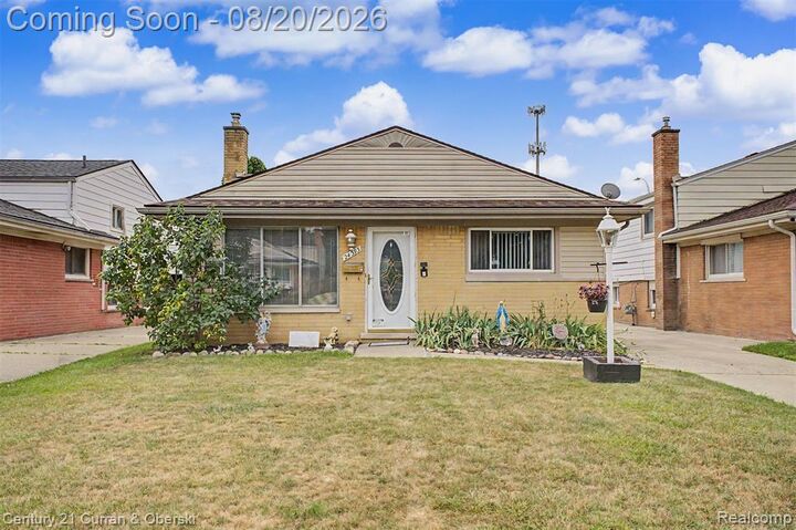 Property Photo: 24393 Hanover Street MI 48125