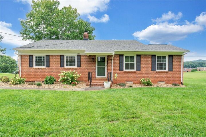 Property Photo: 235 Arthur Cir VA 24088