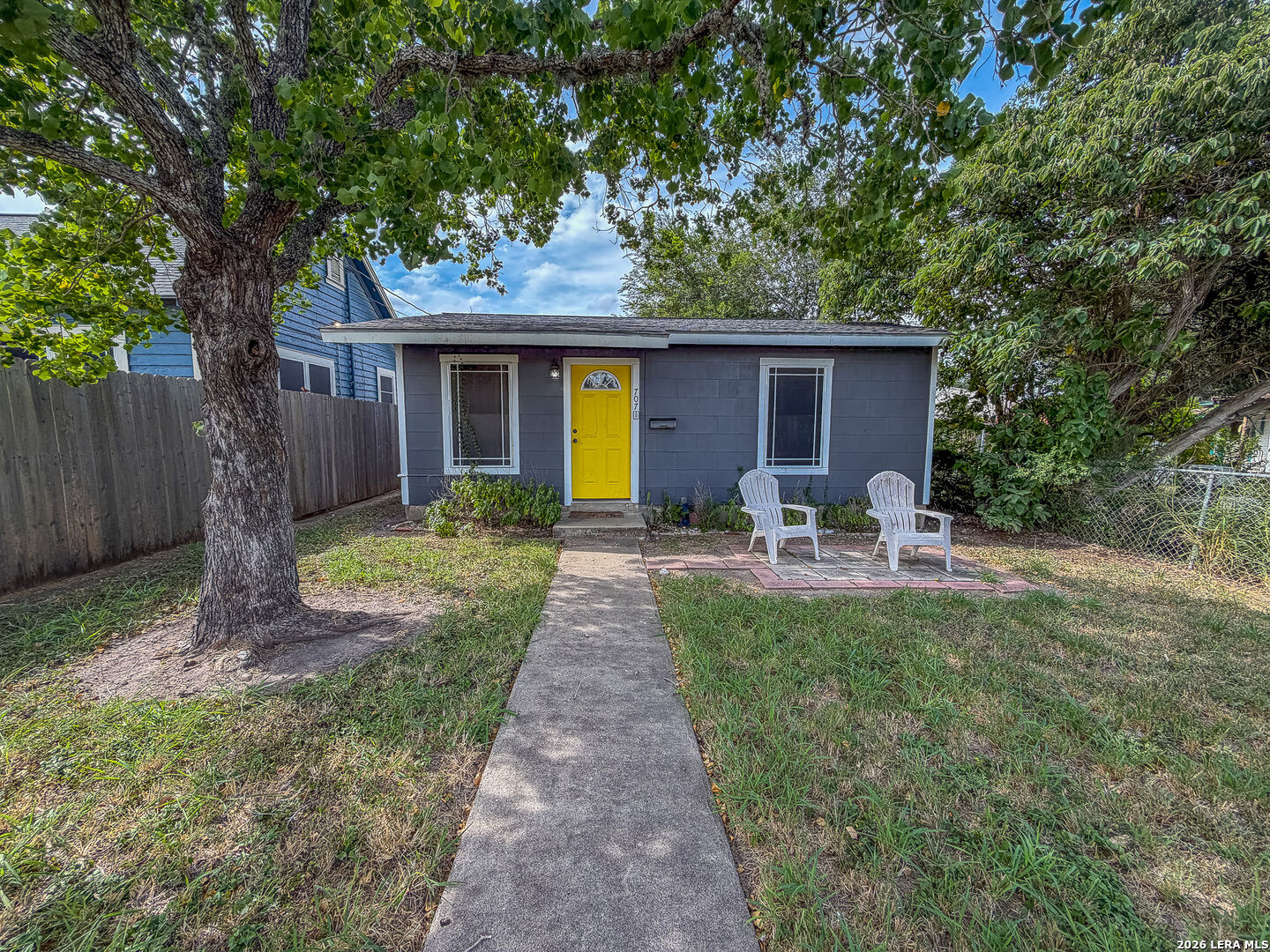 Property Photo:  707 E Jones  TX 78102 
