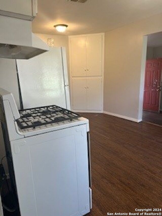 Property Photo:  5534 San Fernando St 1  TX 78237 
