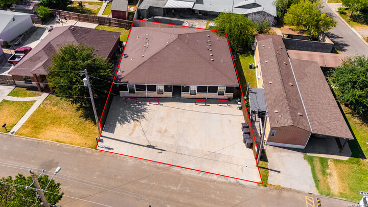 Property Photo:  1016 Ritchie Rd  TX 78852 