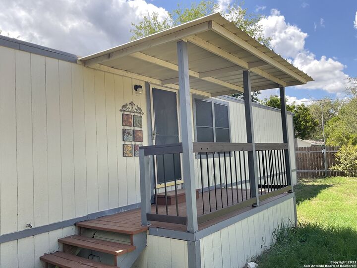 Property Photo:  11916 Grapevine St  TX 78245 
