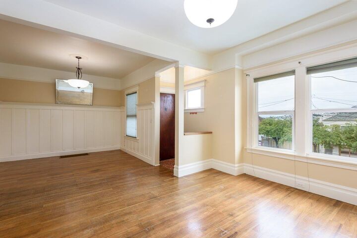 Property Photo:  177 Edinburgh Street  CA 94112 
