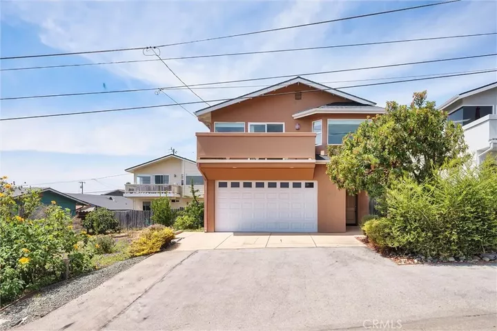 Property Photo: 471 Nevis CA 93442