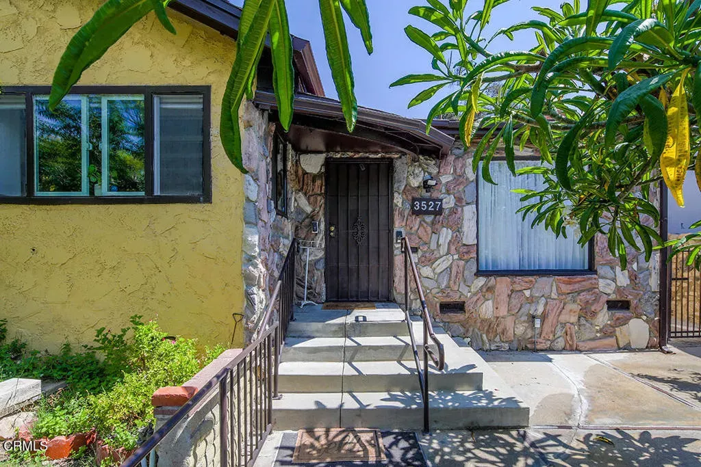 Property Photo:  3527 Fairchild Street  CA 91214 
