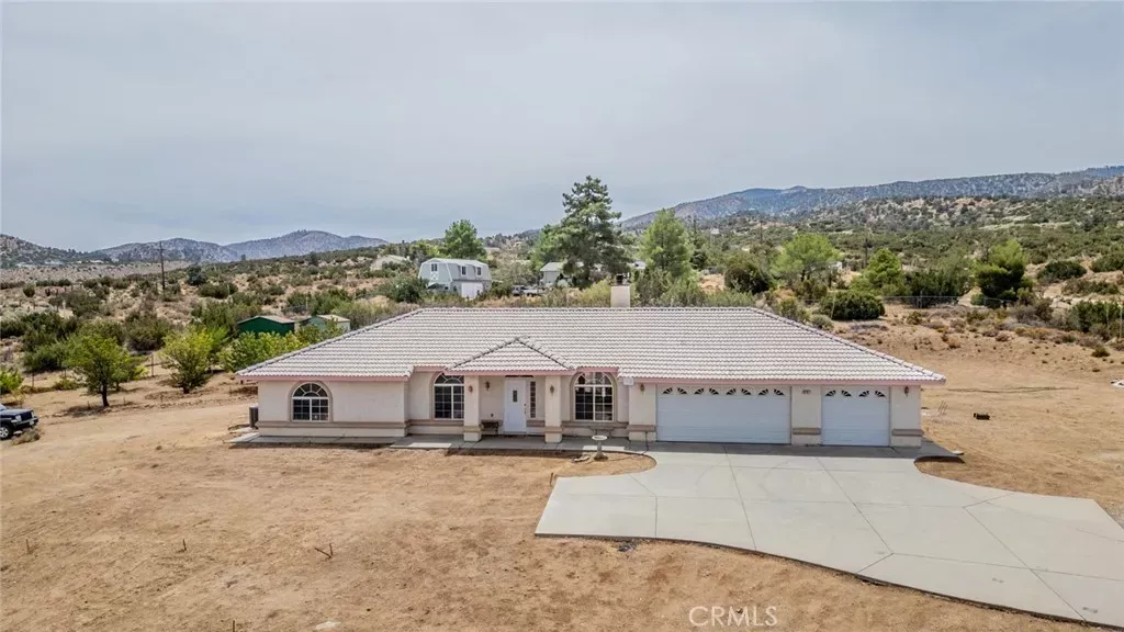Property Photo: 8767 Silver Rock CA 92372