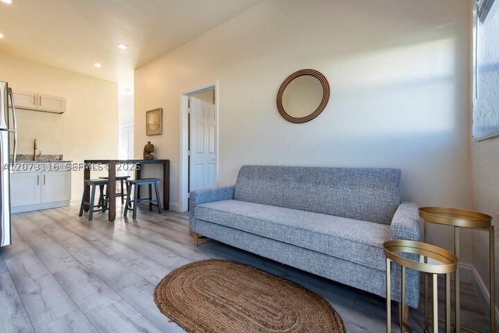 Property Photo:  115 SE 2nd St 2  FL 33009 