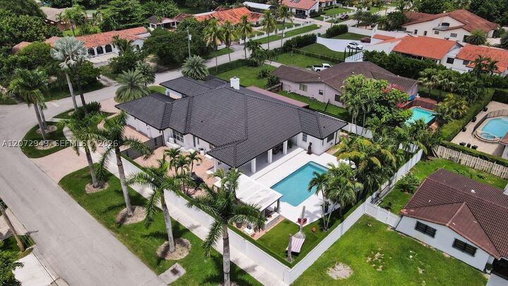 Property Photo:  11390 SW 30th St  FL 33165 