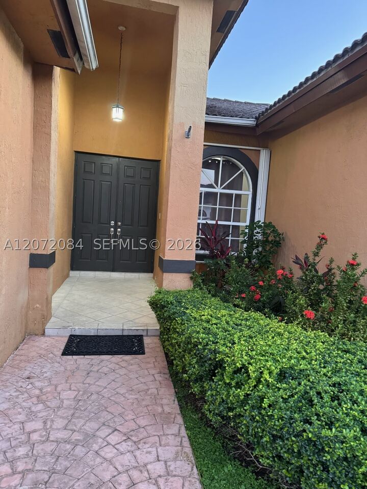 Property Photo:  15234 SW 140th St Na  FL 33196 