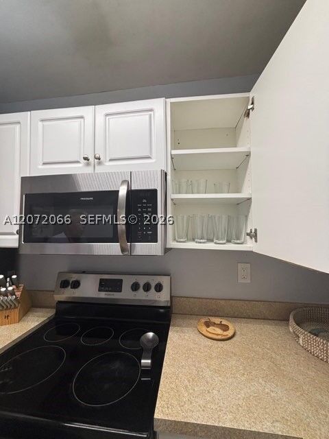 Property Photo: 3725 S Ocean Dr 1417 FL 33019