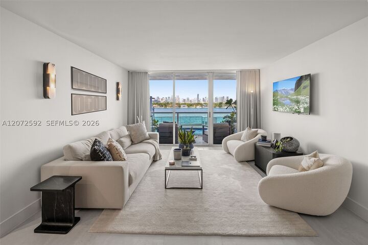 Property Photo: 650 West Ave 709 FL 33139