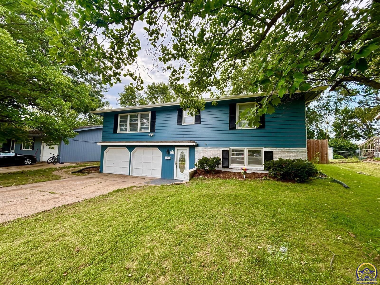 Property Photo:  4313 SW Twilight Dr  KS 66614 