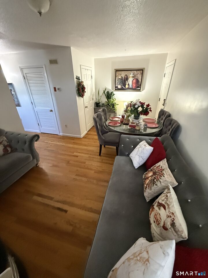 Property Photo:  135 Flax Hill Road 10  CT 06854 