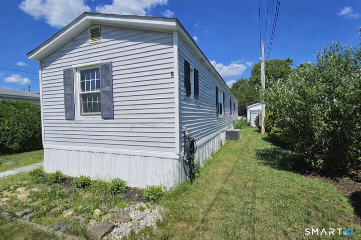 Property Photo:  18 Broadway North  CT 06498 