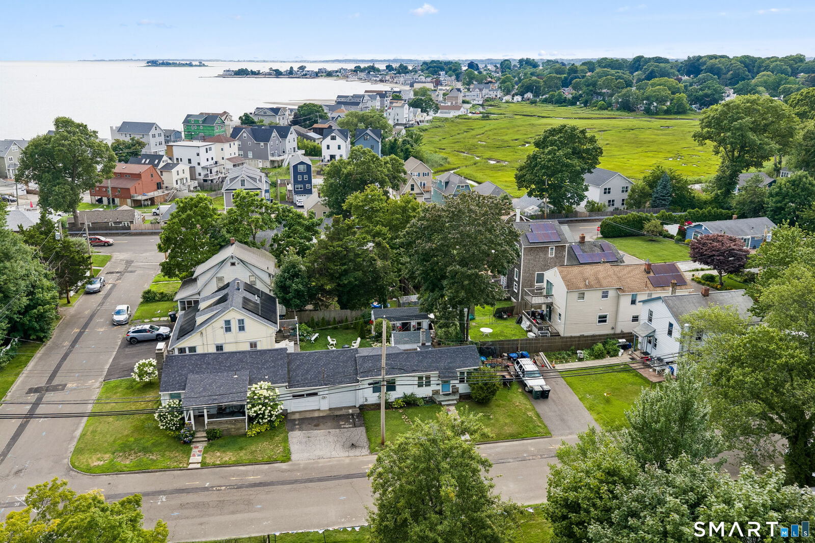 Property Photo:  40 Mills Avenue  CT 06460 
