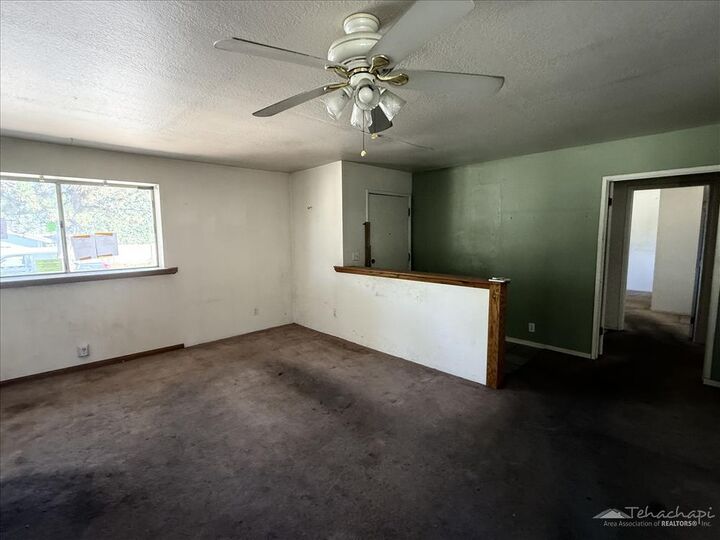 Property Photo:  21220 Mission Street  CA 93561 