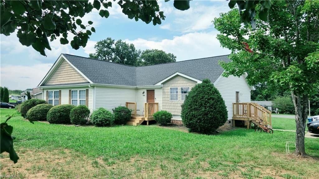 Property Photo:  5499 Hitching Post Drive  NC 27249 