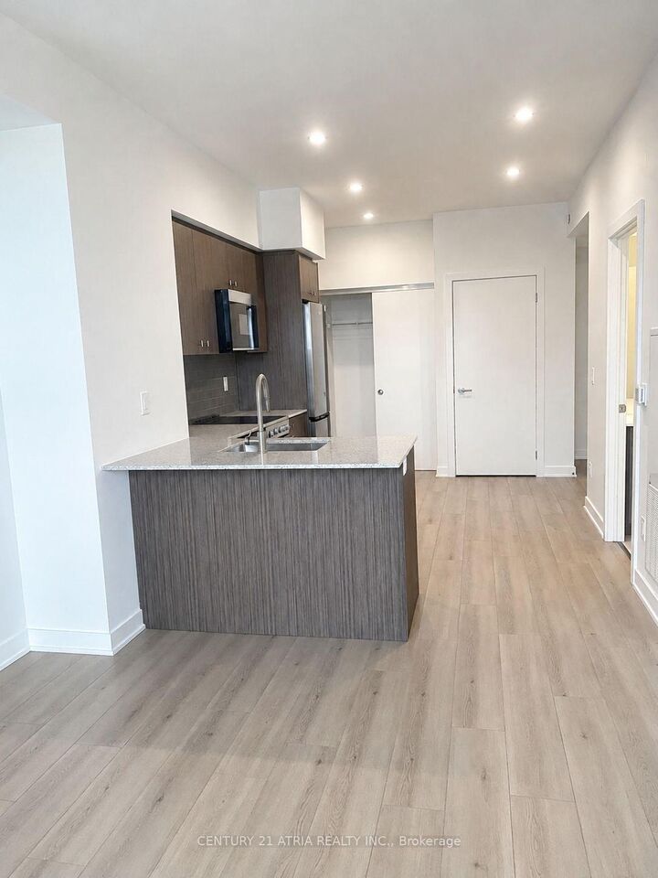 Property Photo: 25 Wellington Street 1101 ON N2G 0G5