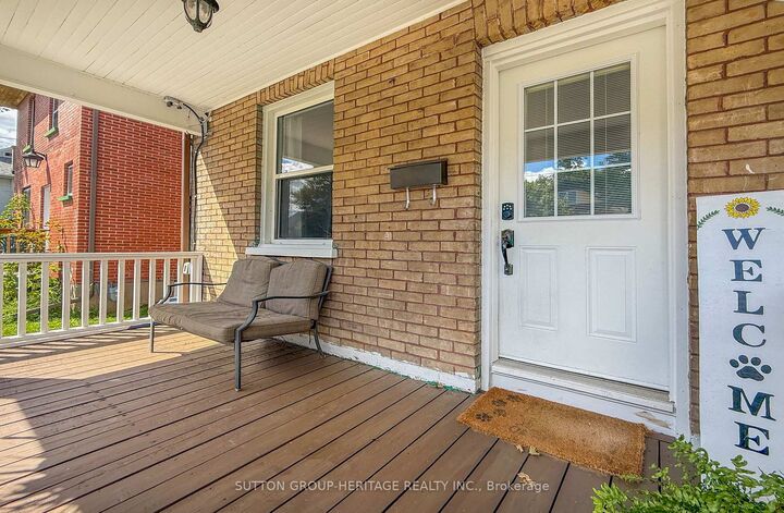 Property Photo:  96 Agnes Street  ON L1G 1V4 