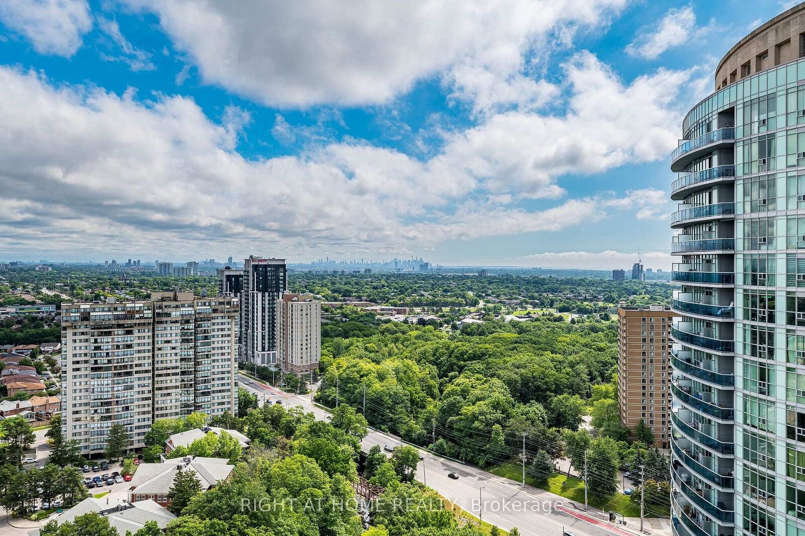 Property Photo: 80 Absolute Avenue 2302 ON L4Z 0A5