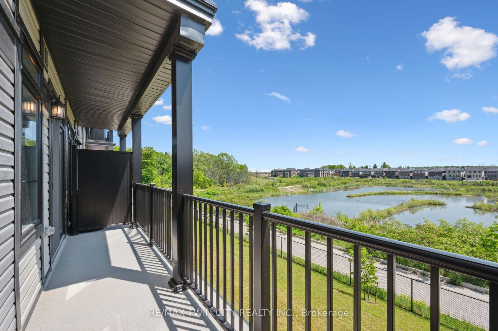 Property Photo:  22 Lomond Lane  ON N2R 0T6 