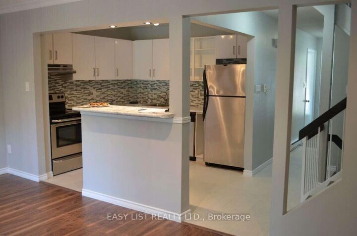 Property Photo: 6530 Glen Erin Drive A ON L5N 3S3