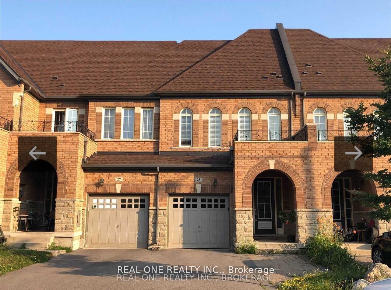 Property Photo:  25 Paper Mills Crescent  ON L4E 0V5 