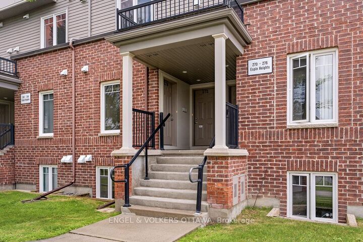 Property Photo: 270 Espin Heights ON K2J 0Y8