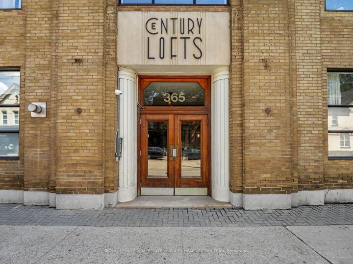365 Dundas Street E 207 — photo 1