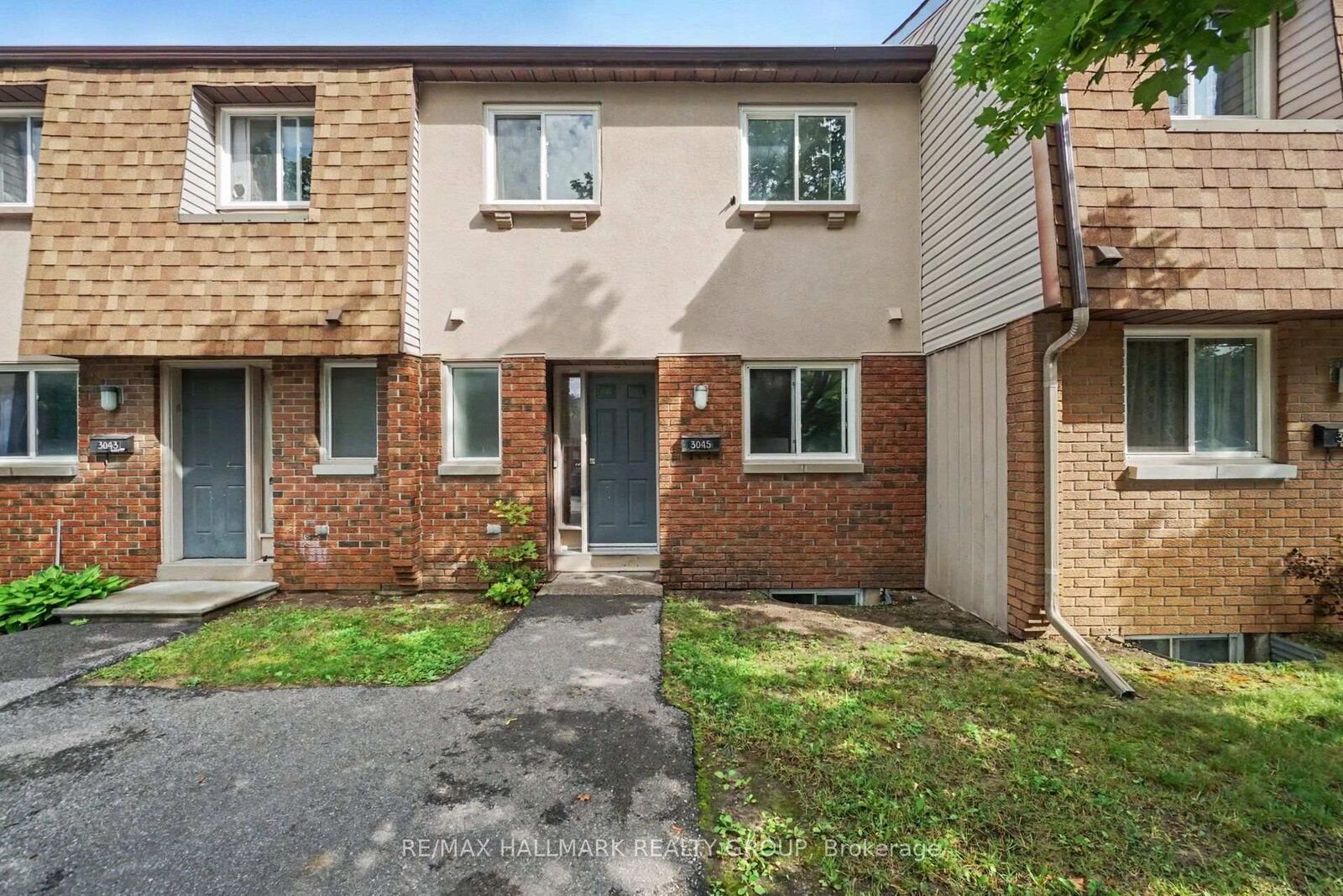 Property Photo:  3045 Olympic Way 101  ON K1T 1Y5 