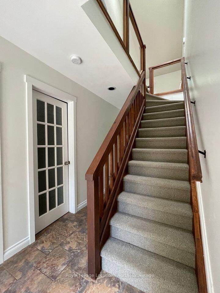 Property Photo:  581 Oxbow Crescent 21  ON L9Y 5B4 