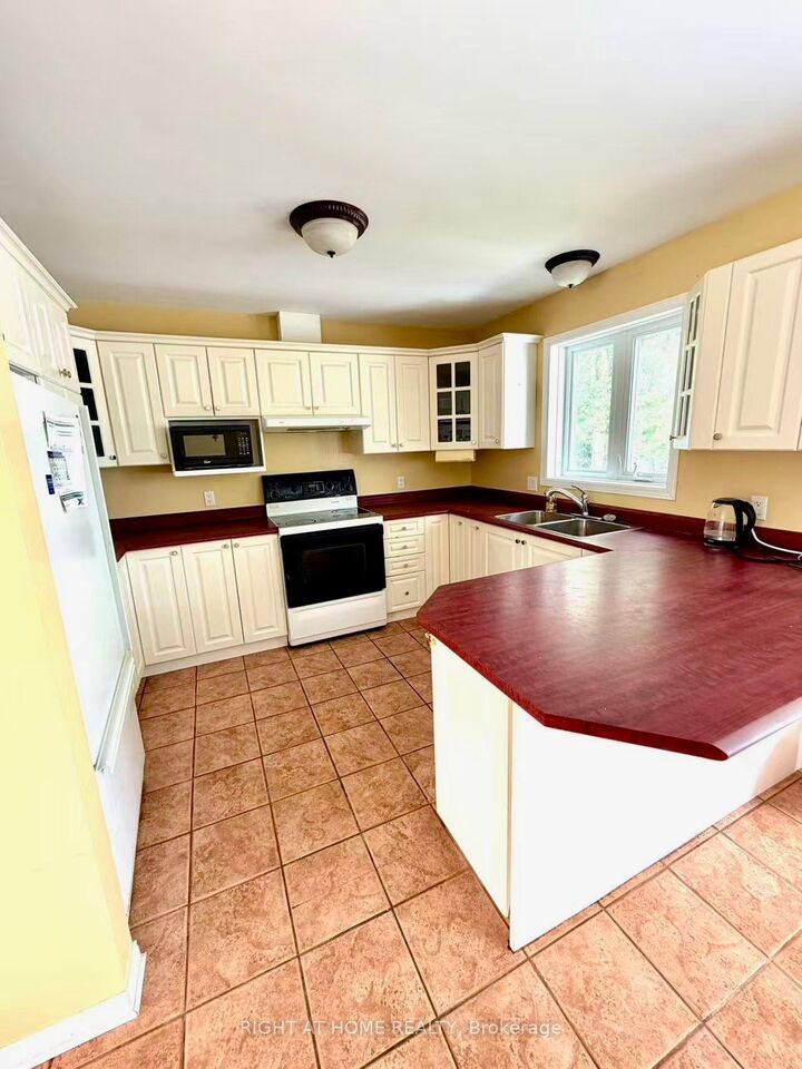Property Photo: 2527 Concession 1 Road ON K0B 1J0