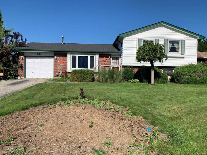 Property Photo: 9 Lakeview Circle ON N5P 4B3