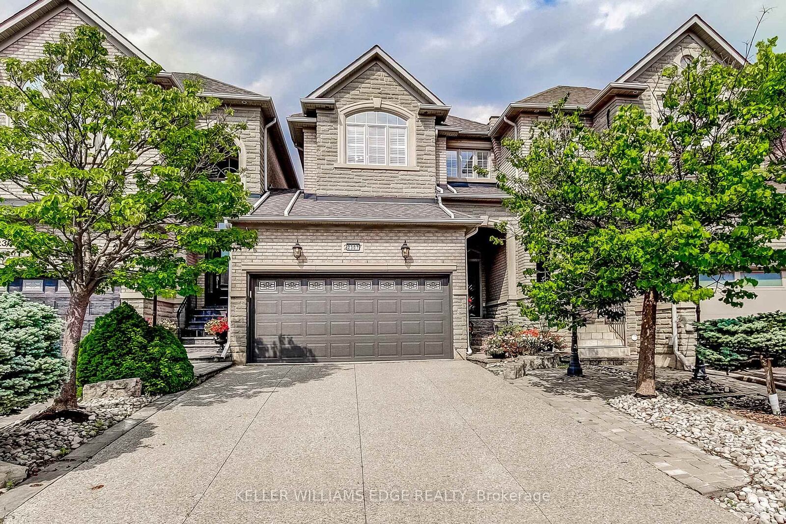 Property Photo: 2307 Woodfield Road ON L6H 6Y7