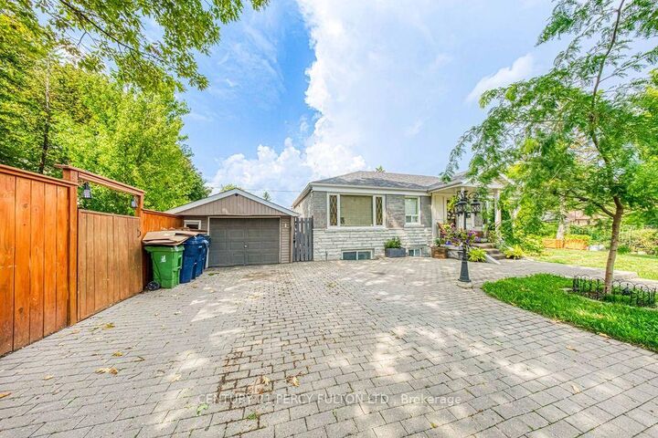 Property Photo: 36 Merryfield Drive Bsmt ON M1P 1J5
